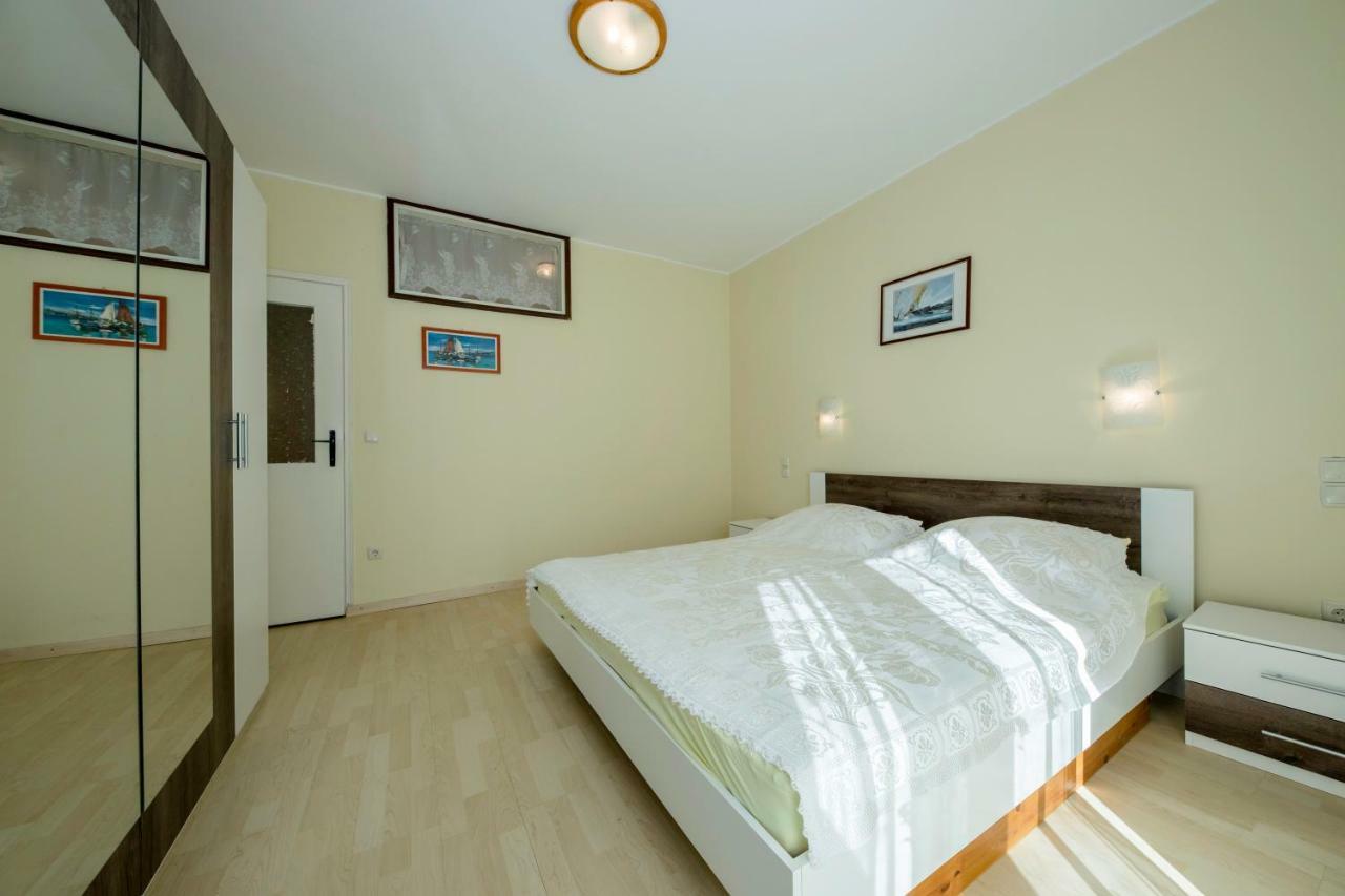 Apartment Marina Rab Town Eksteriør bilde