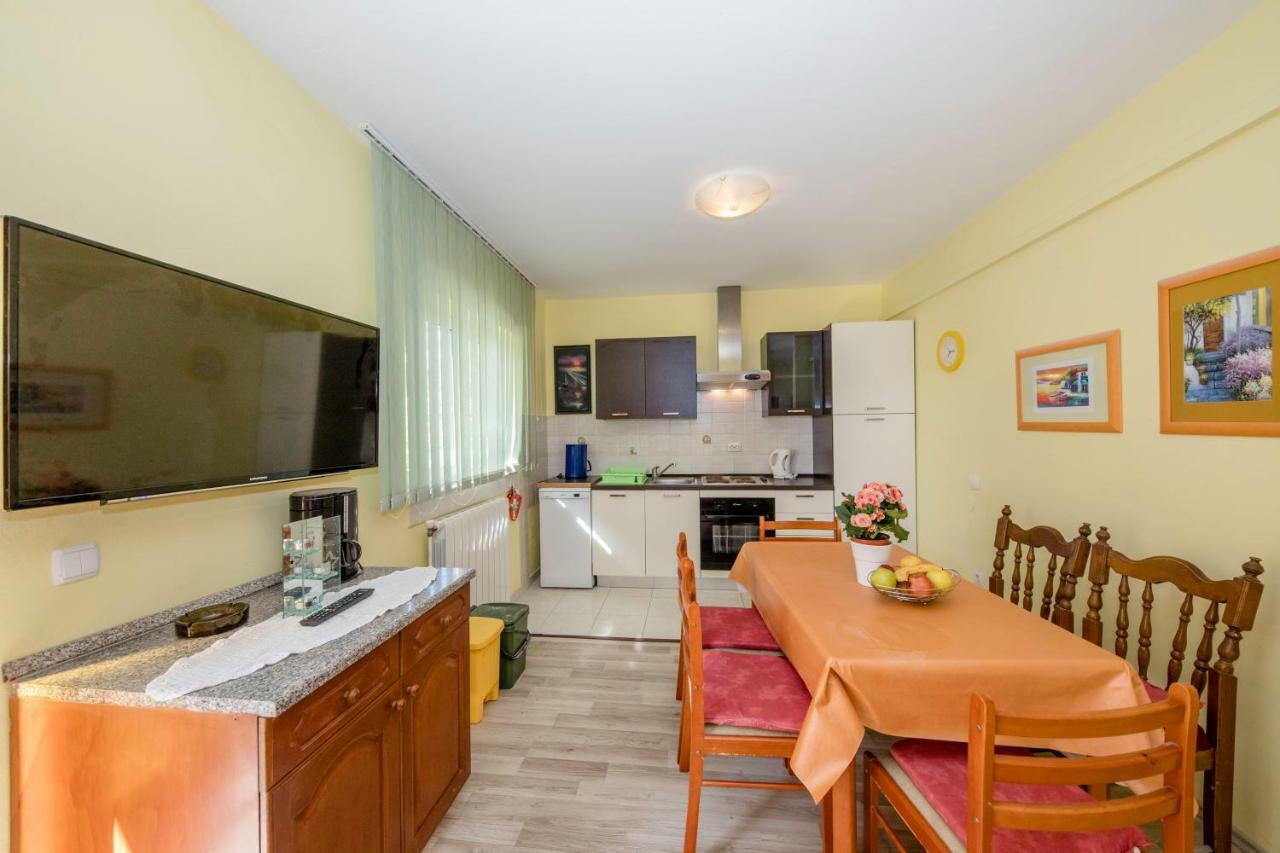 Apartment Marina Rab Town Eksteriør bilde